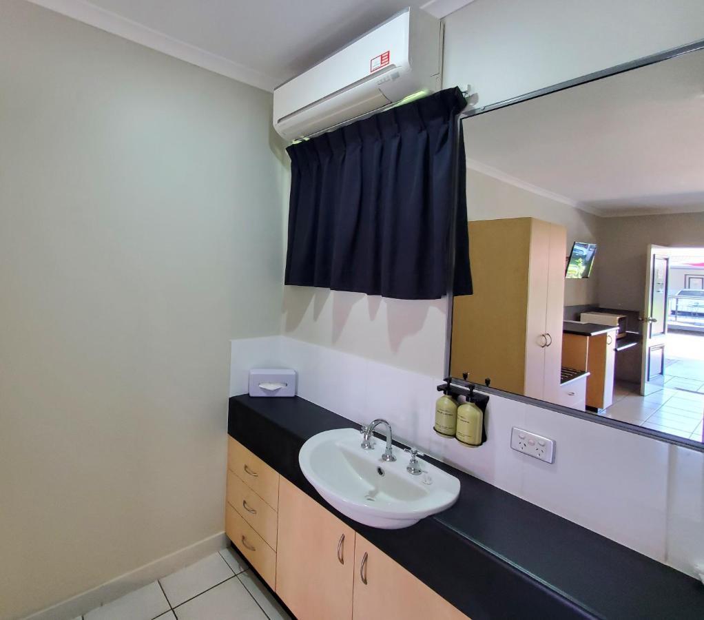 Alara Motor Inn Mackay Exterior photo